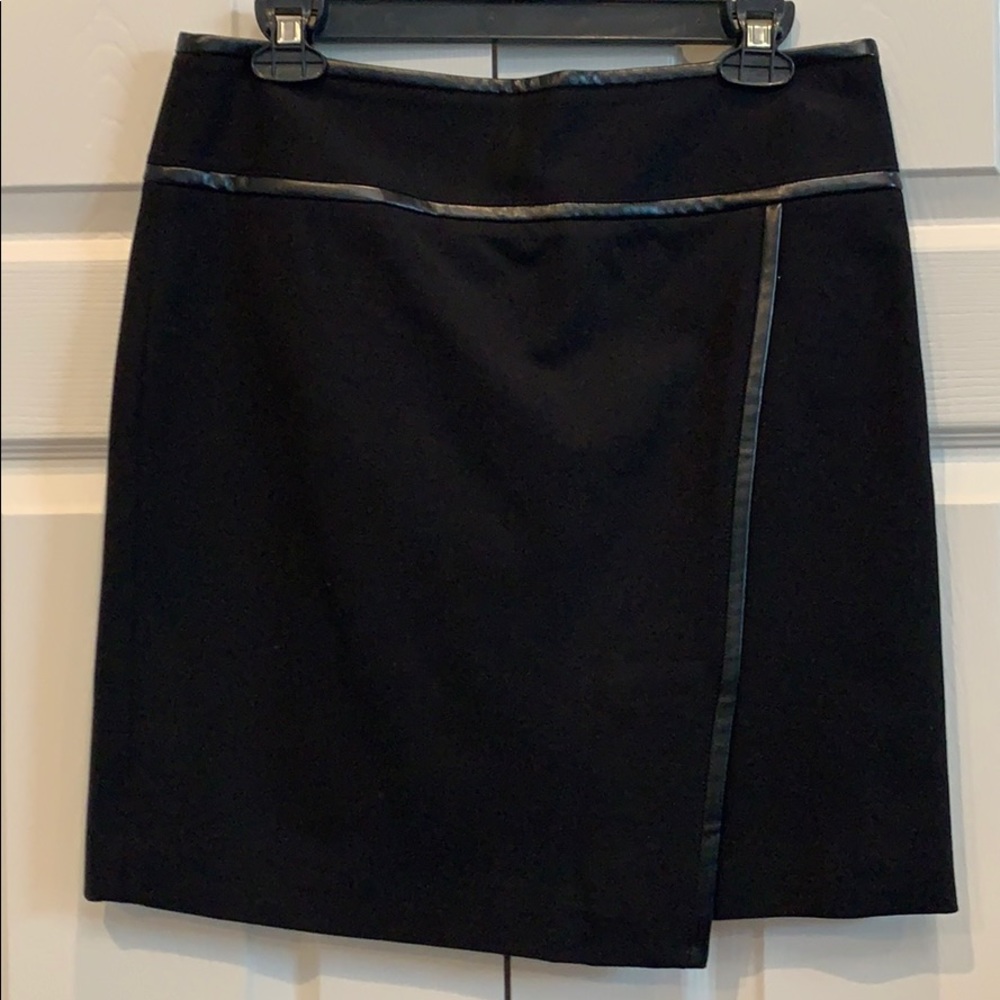 WHBM Faux Wrap Black Skirt Sz 4